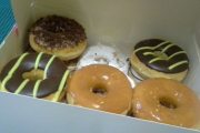 Dozen Donuts, Rindge